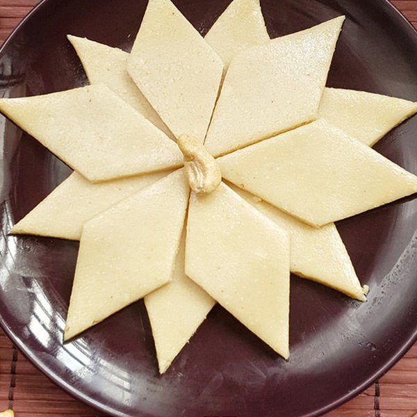 best indian sweets, snacks, savouries, chaats, street foods in Bahrain, Manama, Qudaibiya